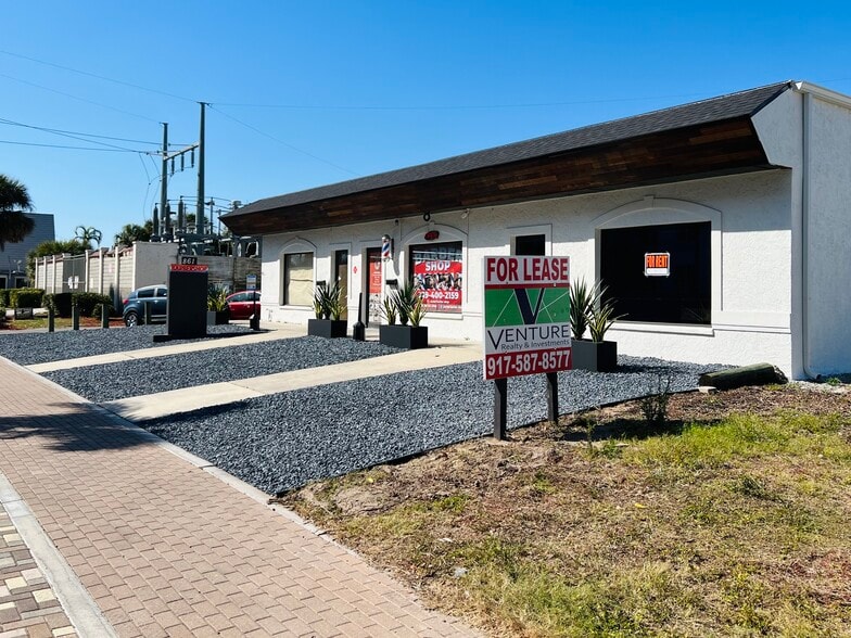 More Photos Of 861 SE 47th Ter, Cape Coral Freestanding For Lease