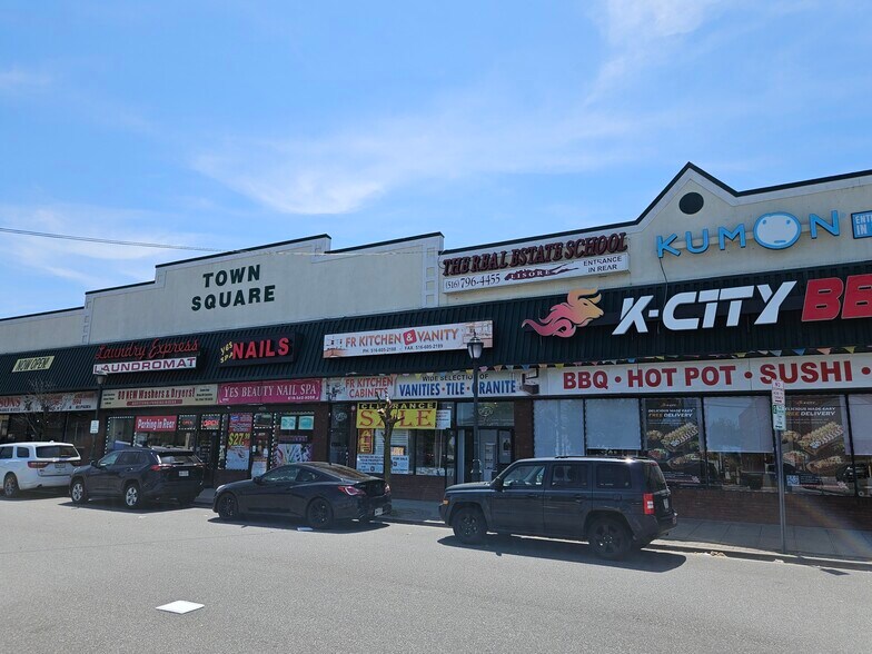More Photos Of 3056-3068 Hempstead Tpke, Levittown General Retail For Lease
