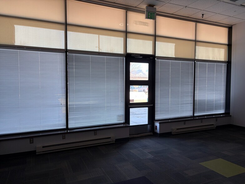 More Photos Of 3120 Denali St, Anchorage Freestanding For Lease