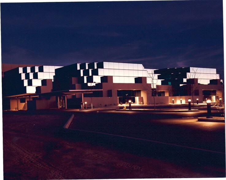 More Photos Of 15100 N 78th Way, Scottsdale Office For Lease