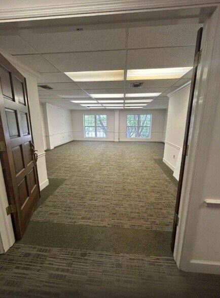 More Photos Of 4526-4532 US Hwy 19, New Port Richey Bank For Lease
