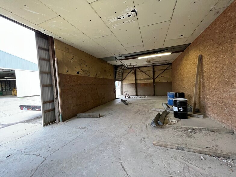 More Photos Of 1490 Truss Rd SW, New Philadelphia Warehouse For Sale
