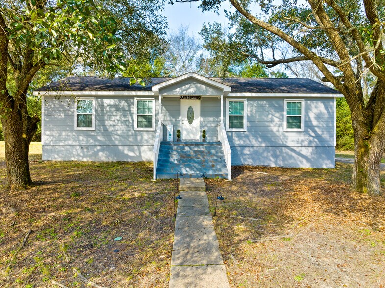 More Photos Of 2100 N Woodlawn Dr, Mobile Apartments For Sale