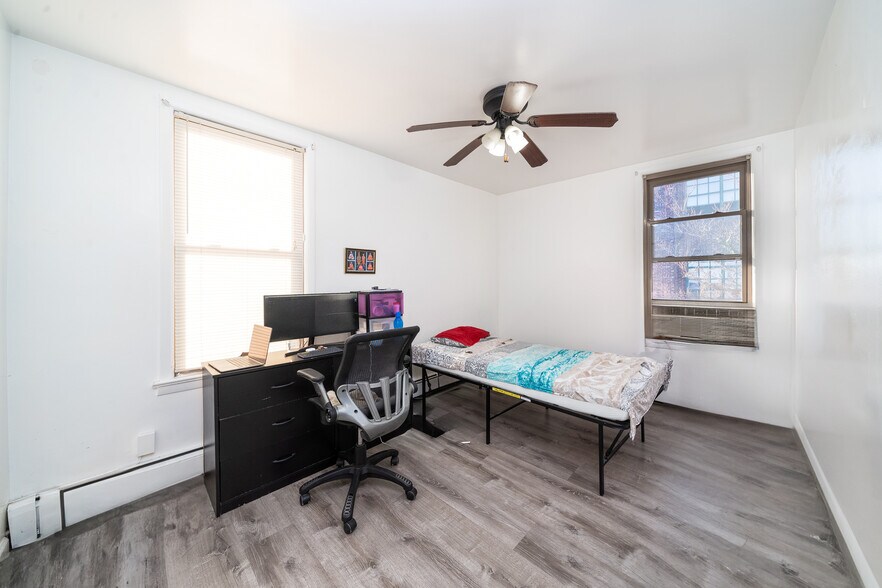 More Photos Of 103-105 Devon St, Kearny Apartments For Sale