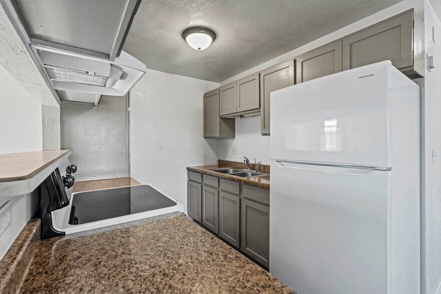 More Photos Of 513 Alice St, Medford Apartments For Sale