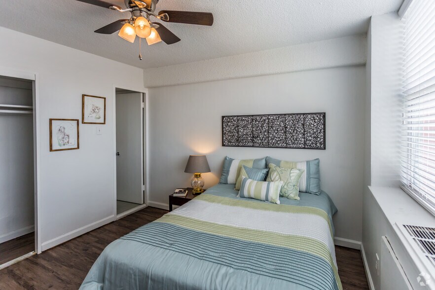 More Photos Of 57 N Somerville St, Memphis Apartments For Sale