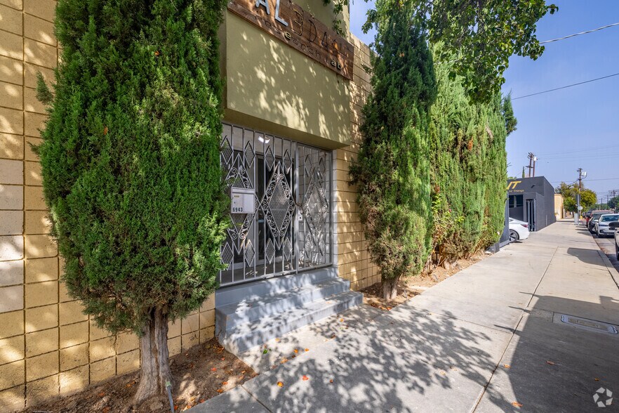 More Photos Of 6943 Eton Ave, Canoga Park Manufacturing For Sale