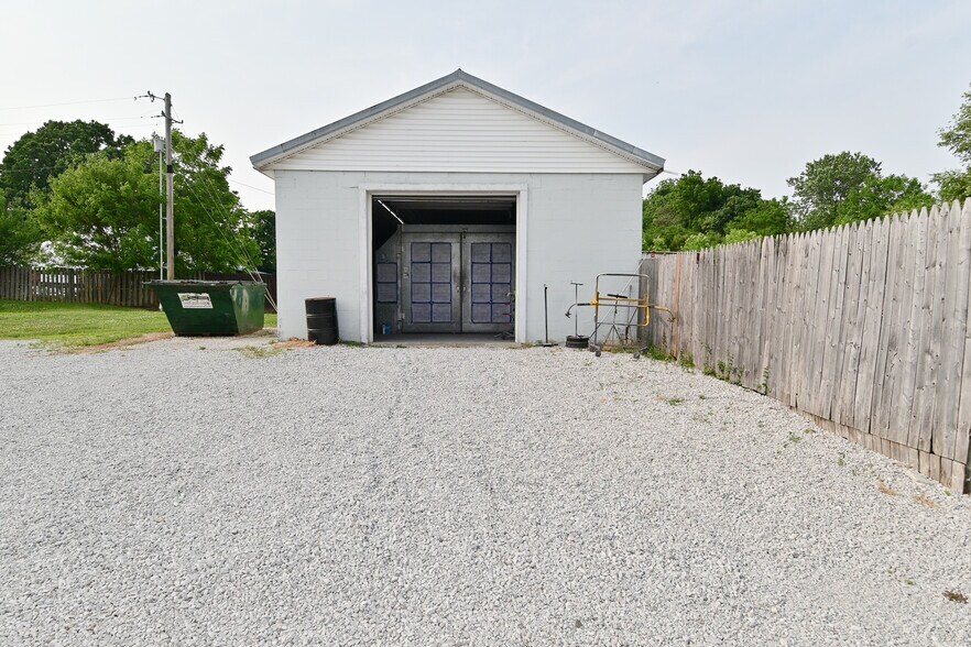 More Photos Of 115 N Chestnut St, Monrovia Auto Repair For Sale