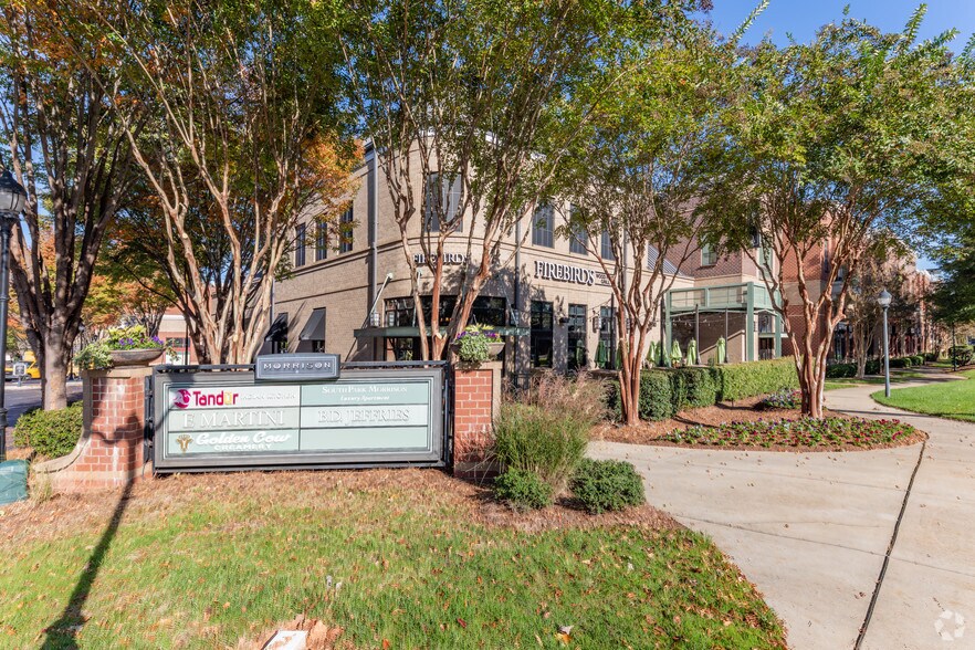 More Photos Of 721 Governor Morrison St, Charlotte Unknown For Lease