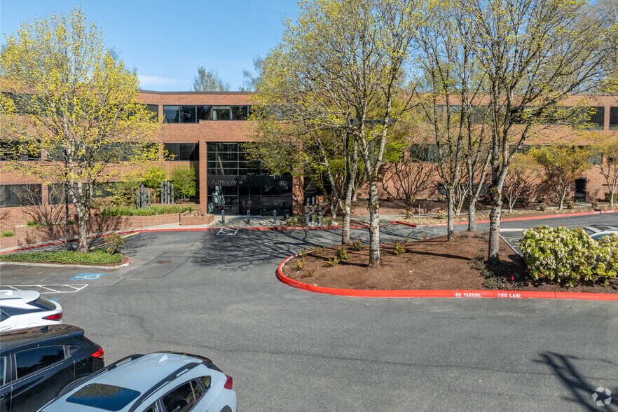 More Photos Of 915 118th Ave SE, Bellevue Office For Lease