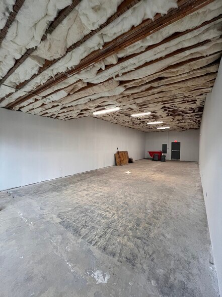 More Photos Of 2819 Central Ave, Saint Petersburg Storefront For Lease