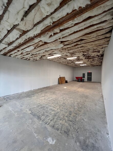 More Photos Of 2819 Central Ave, Saint Petersburg Storefront For Lease