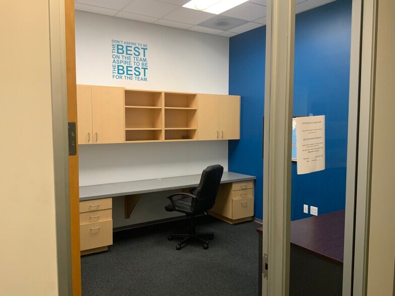 More Photos Of 16641 Roscoe Pl, North Hills Warehouse For Lease