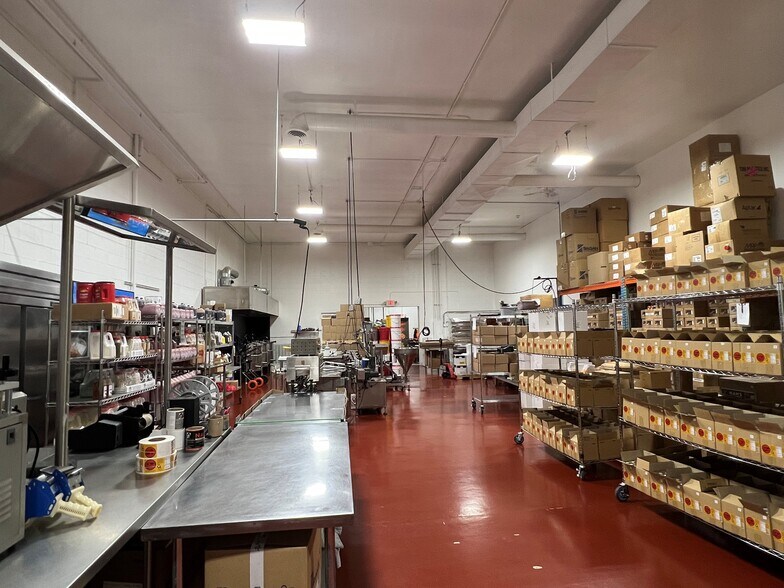 More Photos Of 650 Brakke Dr, Hudson Warehouse For Lease