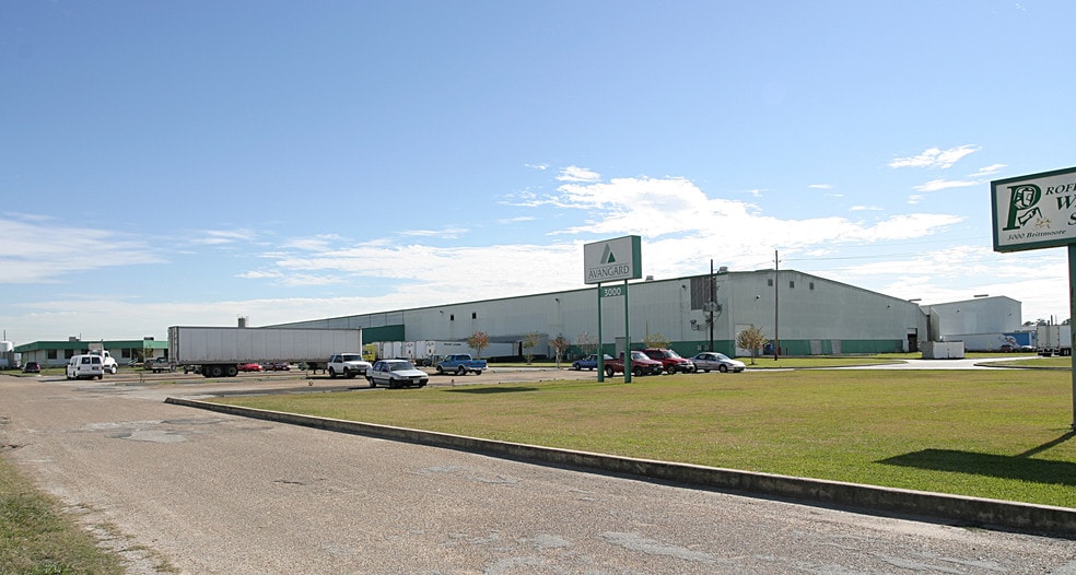 More Photos Of 3000 Brittmoore Rd, Houston Warehouse For Lease