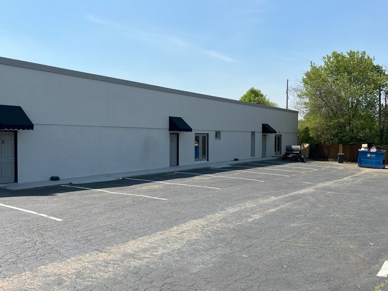 More Photos Of 6523 Highway 85, Riverdale Storefront For Sale