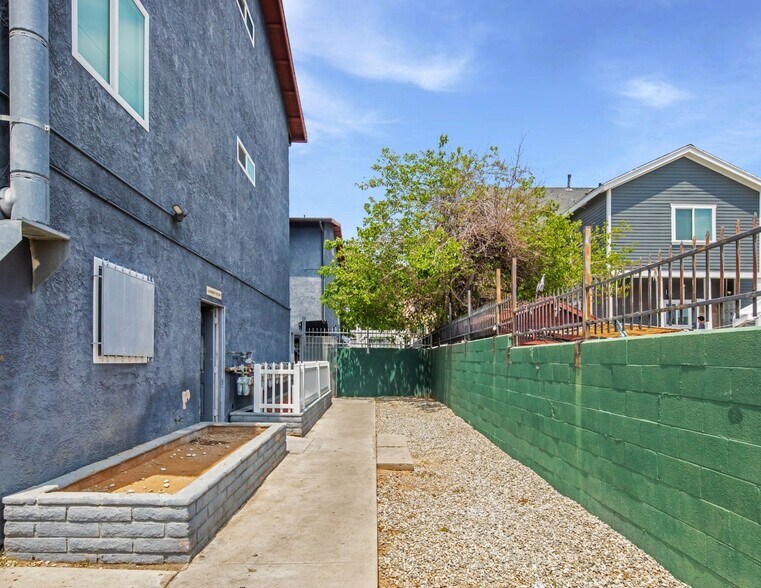 More Photos Of 2202-2208 Michigan Ave, Los Angeles Apartments For Sale