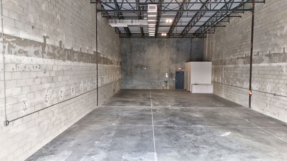 More Photos Of 1750 SE 38th Ave, Homestead Warehouse For Lease