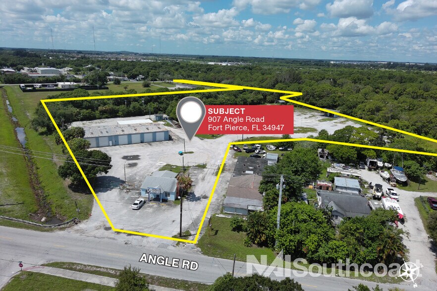 More Photos Of 907 Angle Rd, Fort Pierce Warehouse For Lease