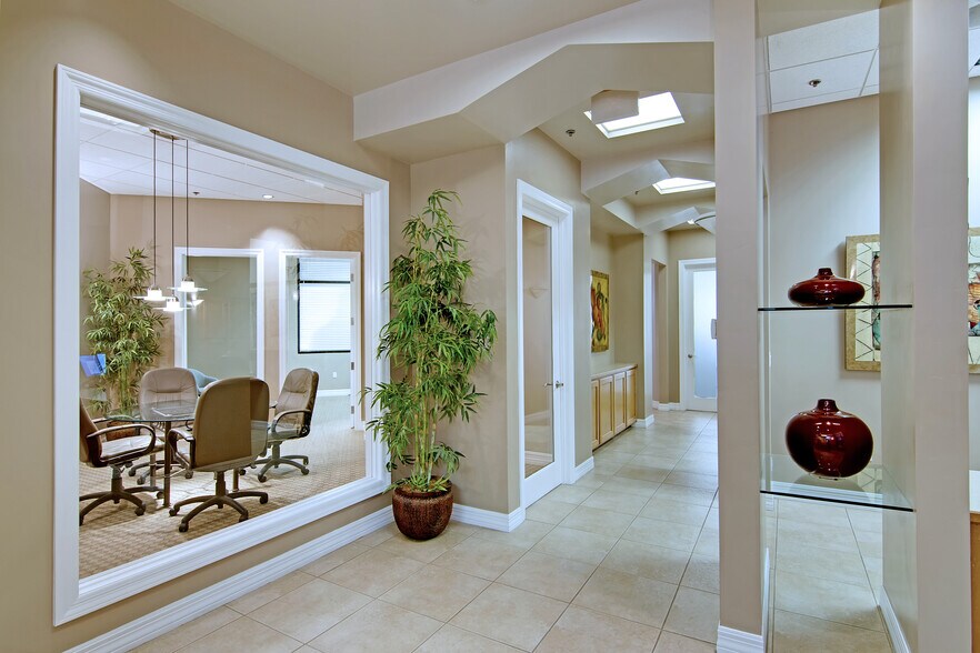 More Photos Of 2169 E Warner Rd, Tempe Office For Sale