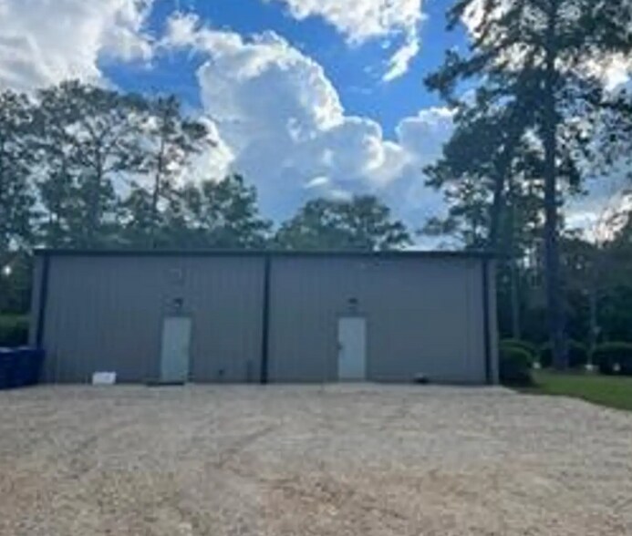 More Photos Of 2107 W 21st Ave, Covington Freestanding For Lease