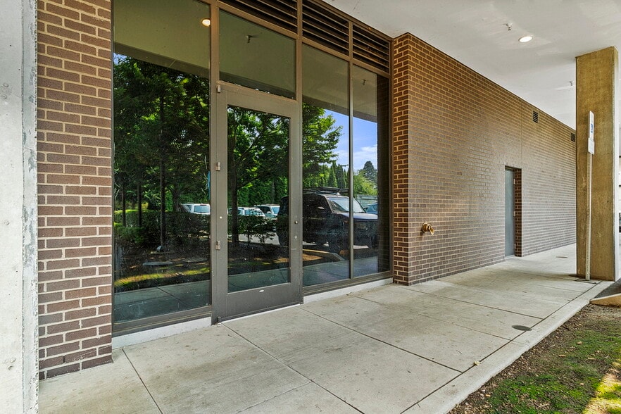 More Photos Of 5005 SE 72nd Ave, Portland Apartments For Lease