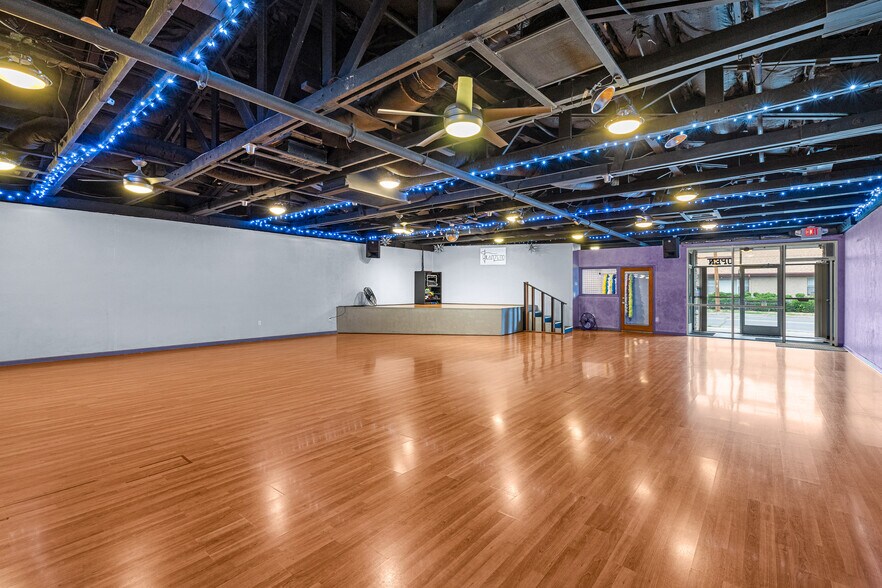 More Photos Of 417 W Santa Fe Ave, Flagstaff Flex For Sale