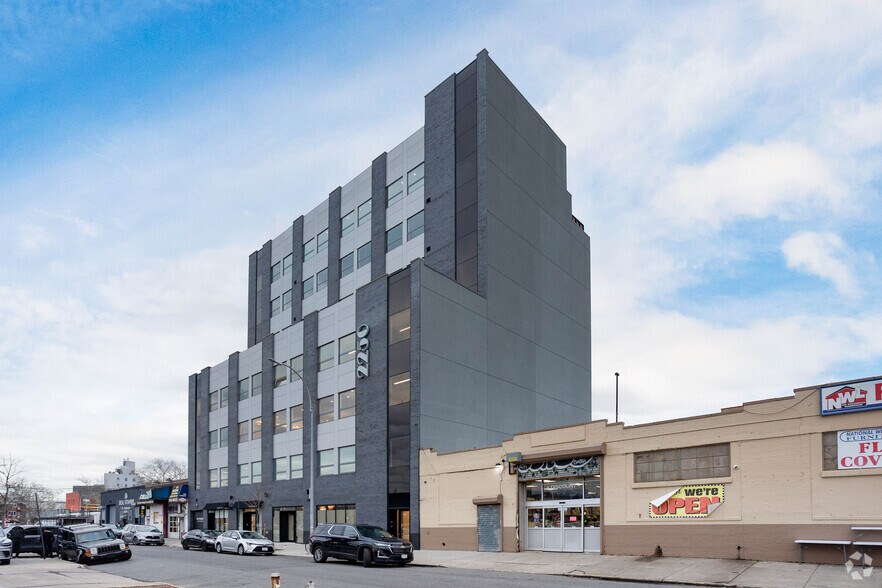 More Photos Of 2250 59th St, Brooklyn Office For Lease