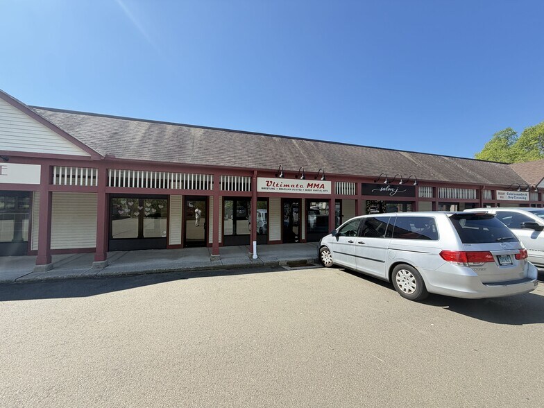 More Photos Of 4 Brushy Plain Rd, Branford Unknown For Lease