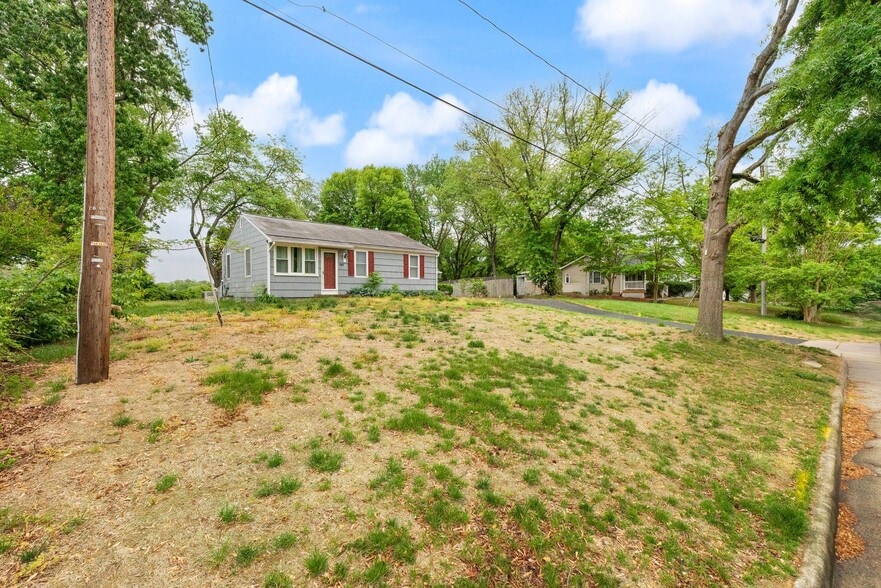 More Photos Of 17423 Wilson St, Dumfries Multifamily For Sale
