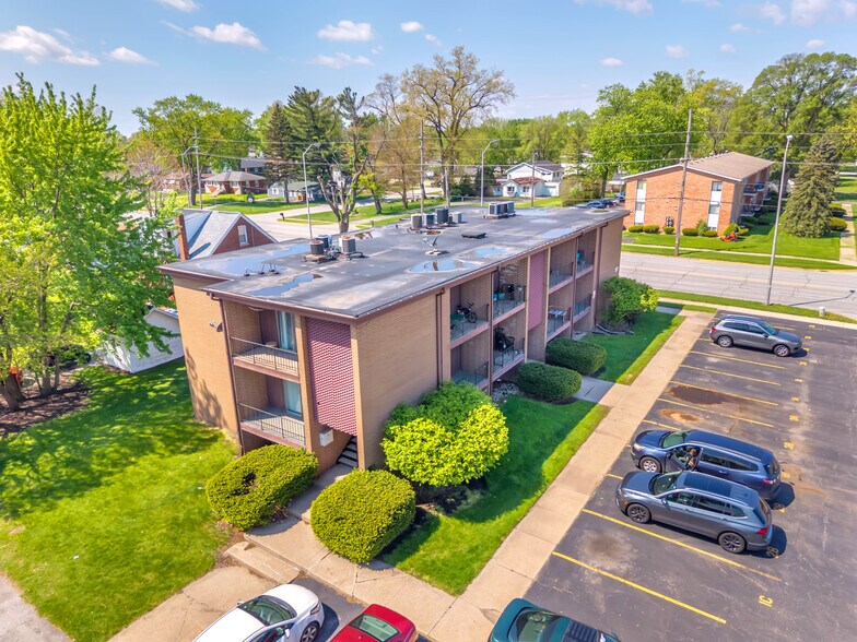 More Photos Of 9201 Kennedy Ave, Highland Apartments For Sale