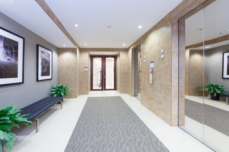 More Photos Of 4360 Chamblee Dunwoody Rd, Atlanta Office For Sale