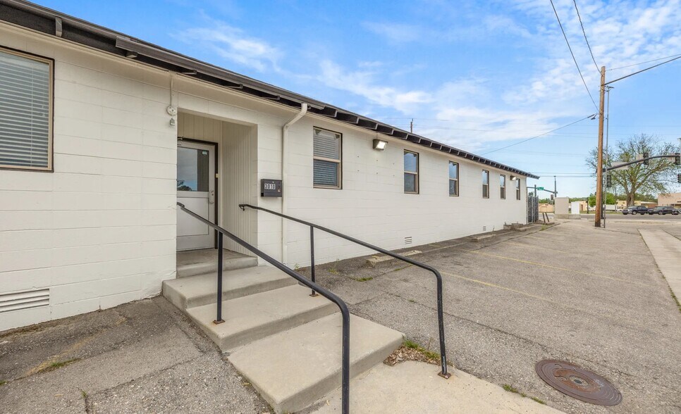 More Photos Of 3010 W State St, Boise Office For Sale
