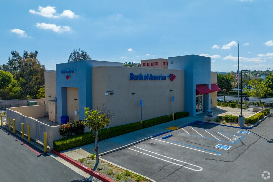 More Photos Of 1730 University Dr, Vista Bank For Sale