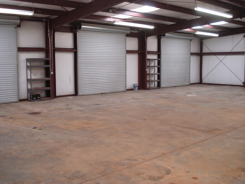 More Photos Of 9760 SW Tigard St, Tigard Industrial For Lease