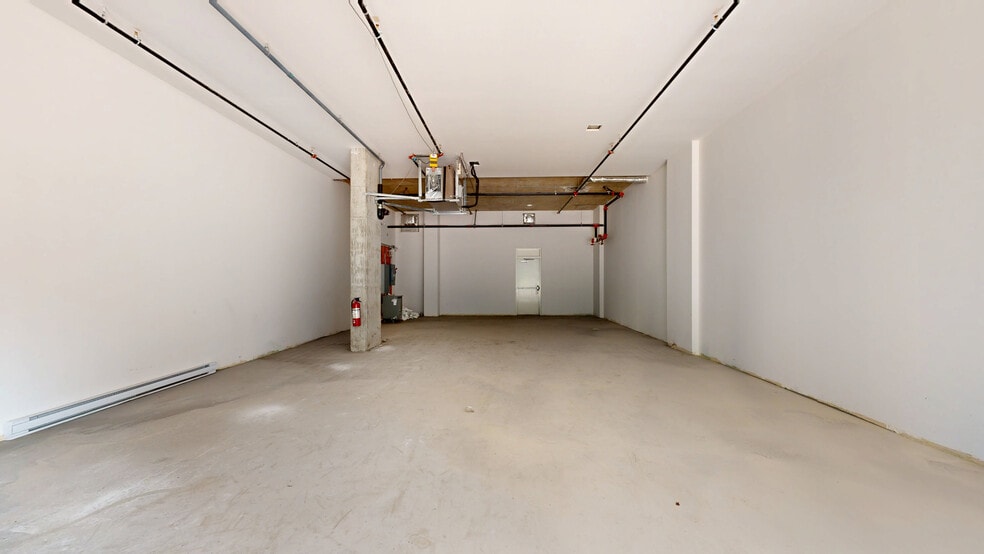 More Photos Of 2150 Rue Sainte-Catherine E, Montréal Apartments For Lease