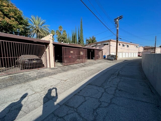 More Photos Of 6500 Shirley Ave, Reseda Apartments For Sale