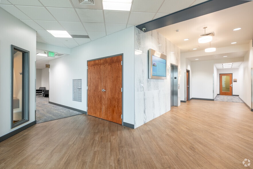 More Photos Of 4809 Argonne St, Denver Medical For Lease