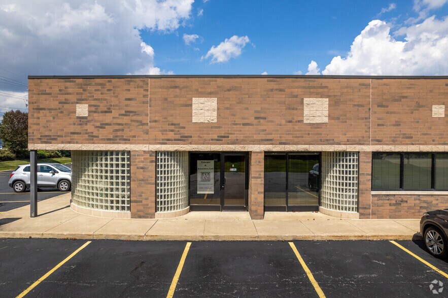 More Photos Of 6325 Cochran Rd, Solon Office For Sale