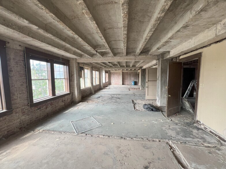 More Photos Of 727 Milam St, Shreveport Apartments For Sale