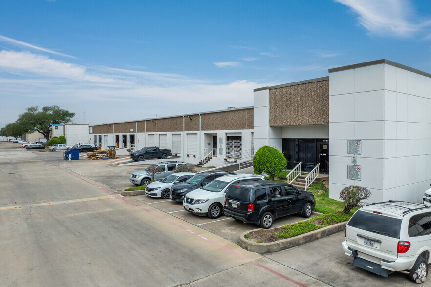 Primary Photo Of 3924-3938 Dunvale Rd, Houston Warehouse For Lease