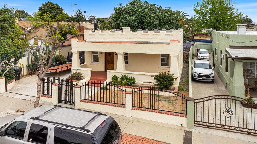 More Photos Of 600 S Ditman Ave, Los Angeles Multifamily For Sale