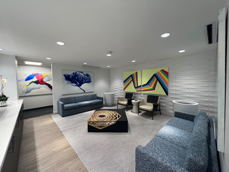 More Photos Of 3626 N Hall St, Dallas Office For Lease