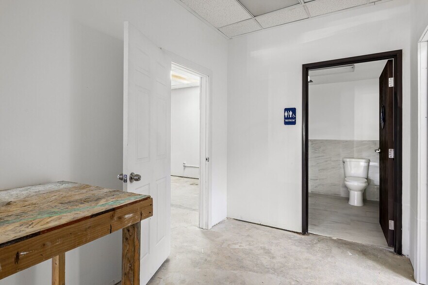 More Photos Of 23031 Sunnymead Blvd, Moreno Valley Storefront Retail Office For Sale