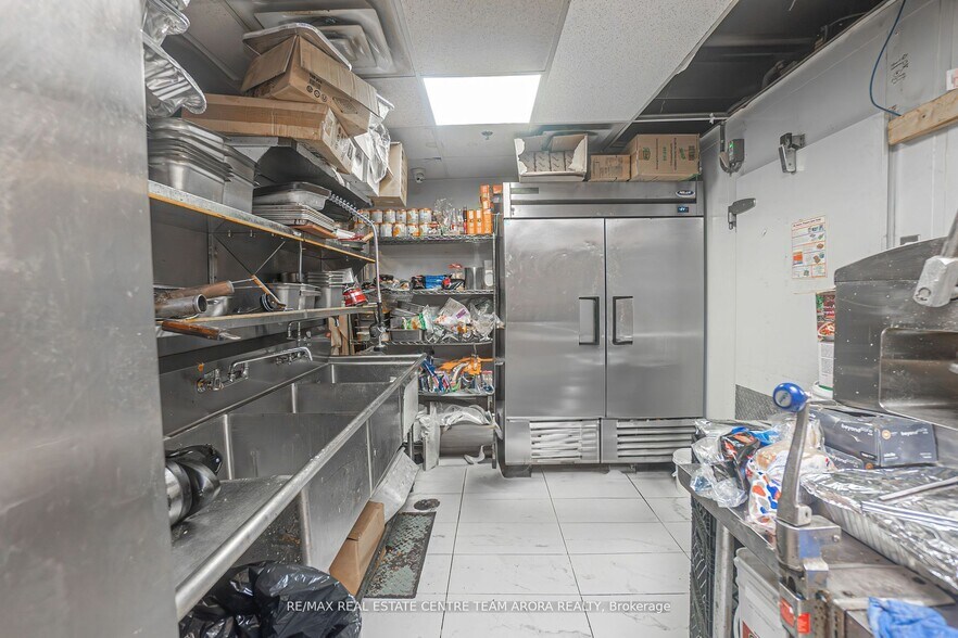 More Photos Of 2980 Drew Rd, Mississauga Storefront Retail Office For Lease