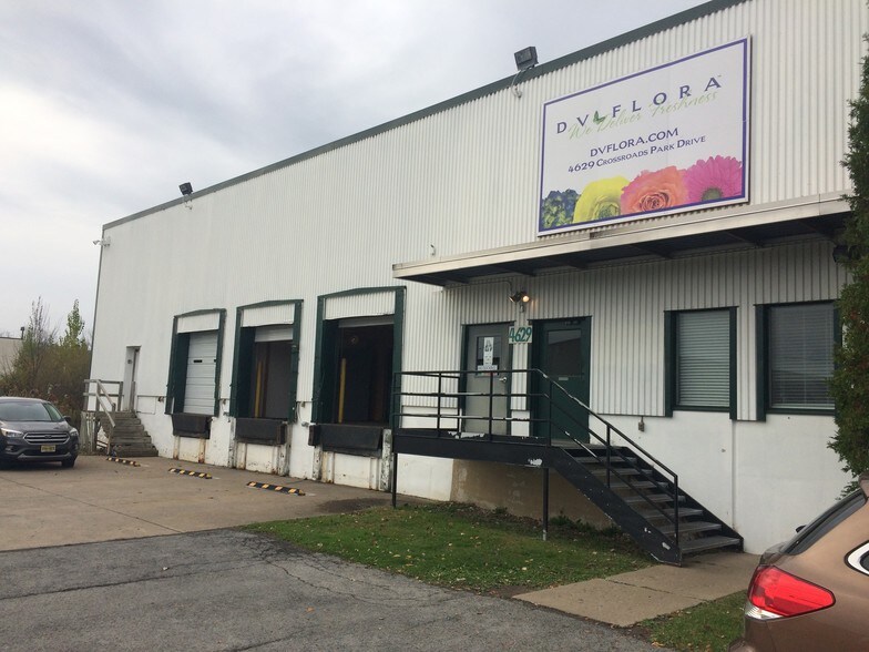 More Photos Of 4629 Crossroads Park Dr, Liverpool Light Distribution For Lease