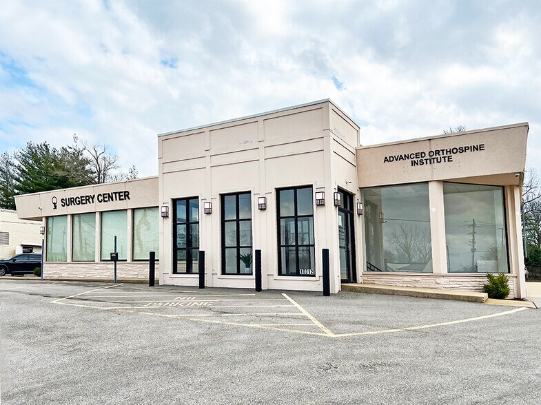 Primary Photo Of 10012 Manchester Rd, Saint Louis Medical For Sale