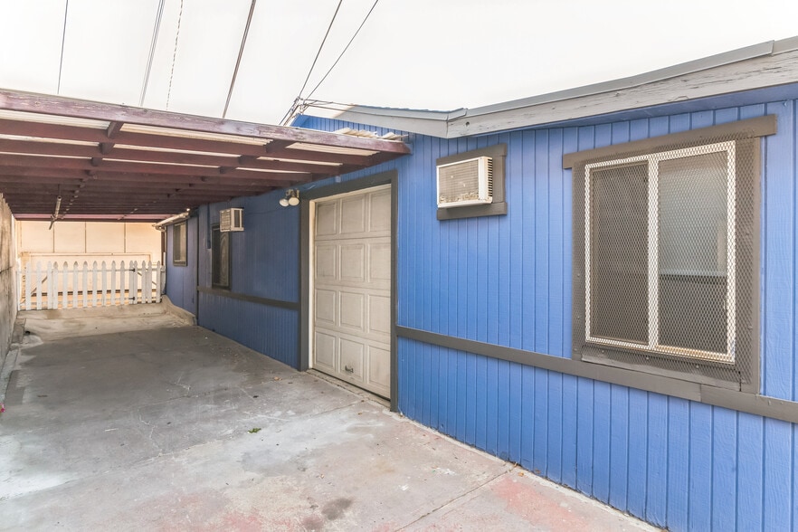 More Photos Of 641-643 El Cajon Blvd, El Cajon Storefront For Sale