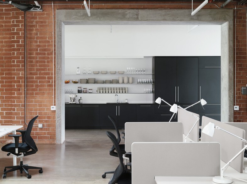 More Photos Of 1710-1716 12th St, Santa Monica Office For Lease