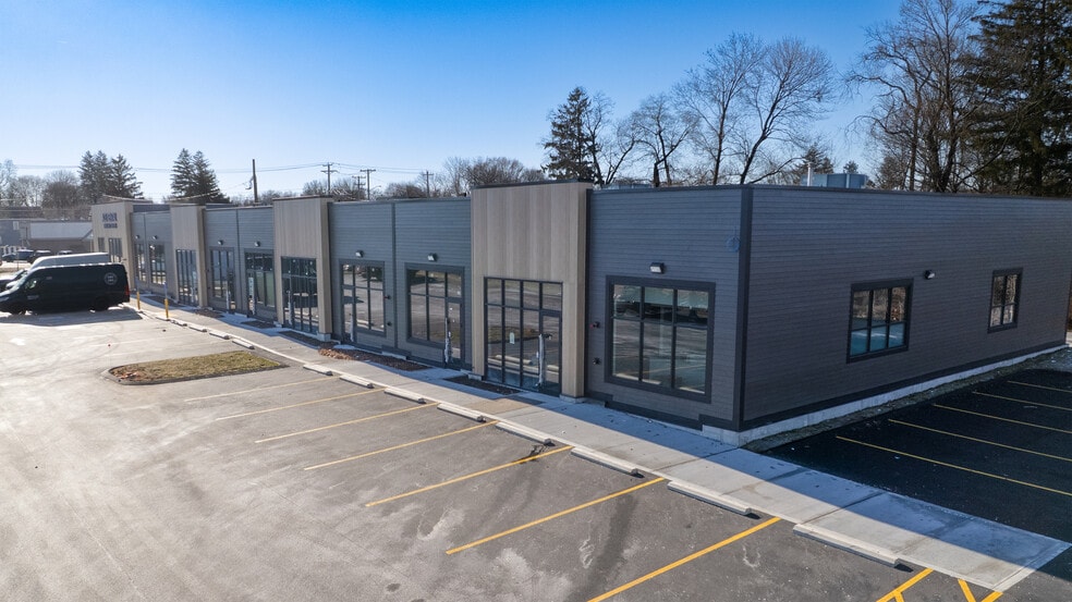 More Photos Of 627 Pleasant St, Brockton Office For Lease